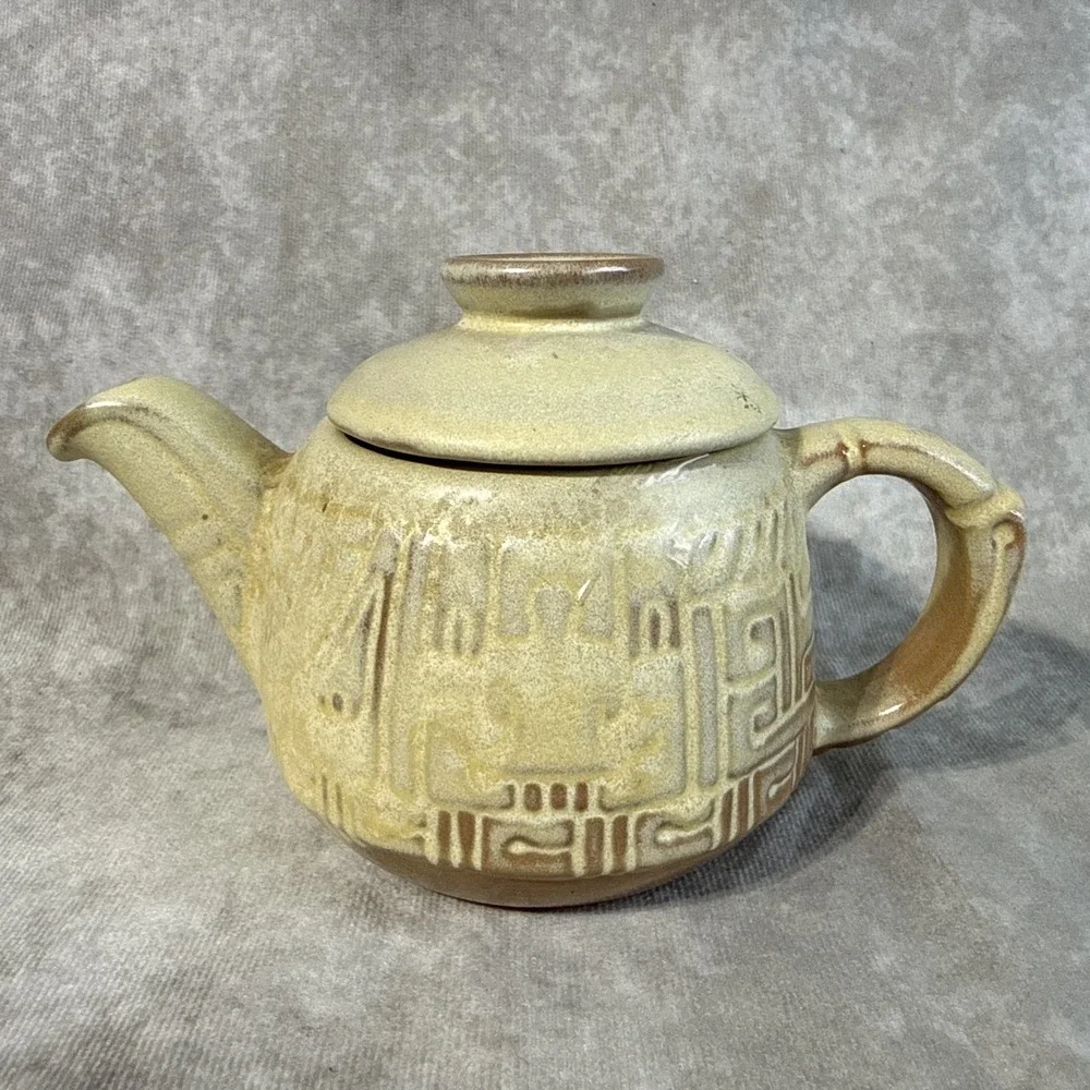 Frankoma Vintage Pottery Aztec/Mayan design Ceramic Teapot Mold 7J